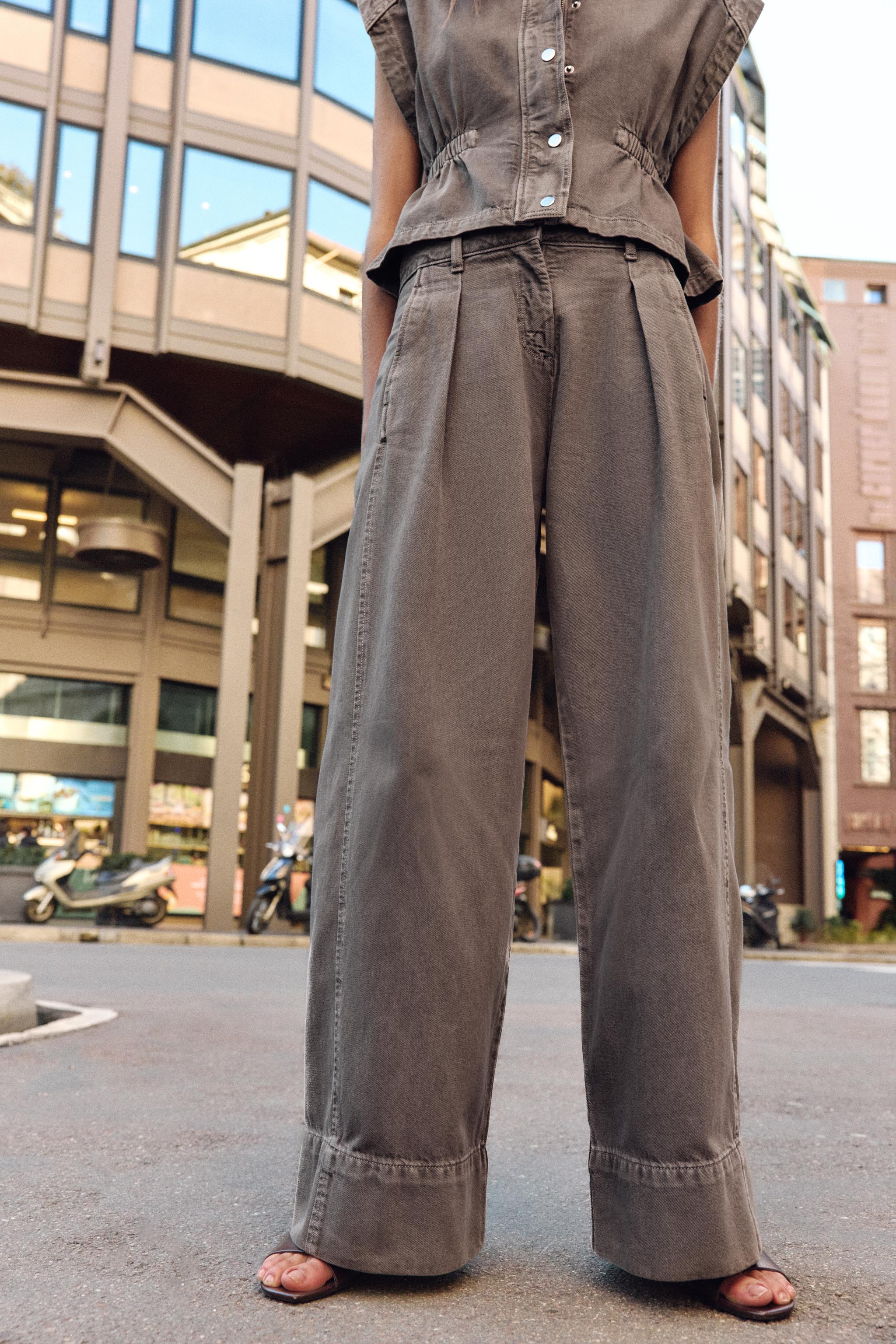 Z1975 MID-RISE WIDE LEG JEANS WITH DARTS